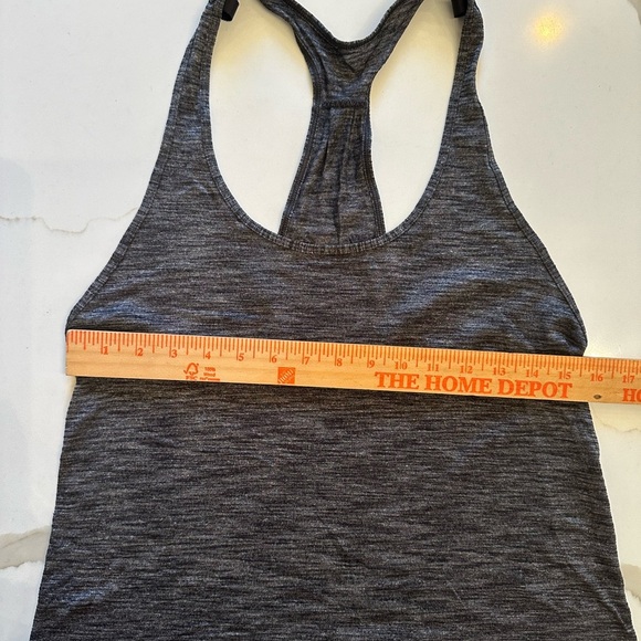 Lululemon 2 in 1 Tank w/Detachable Bra Heathered Black Gray Racerback Tank Sz 6 - Picture 3 of 9